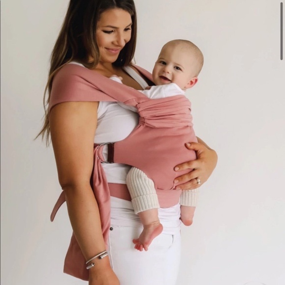 New Lalabu Kerier baby carrier in rosewood pink